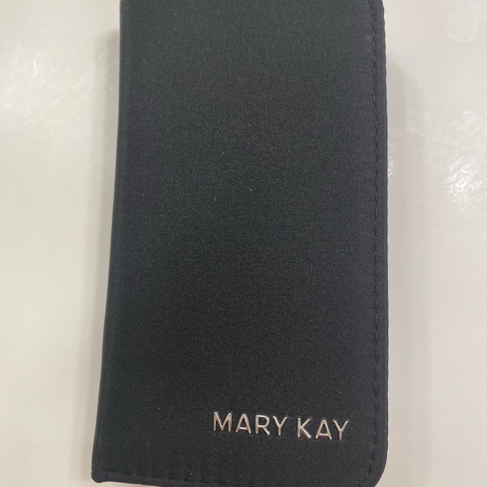 Mary Kay Sleek Travel Makeup brush case